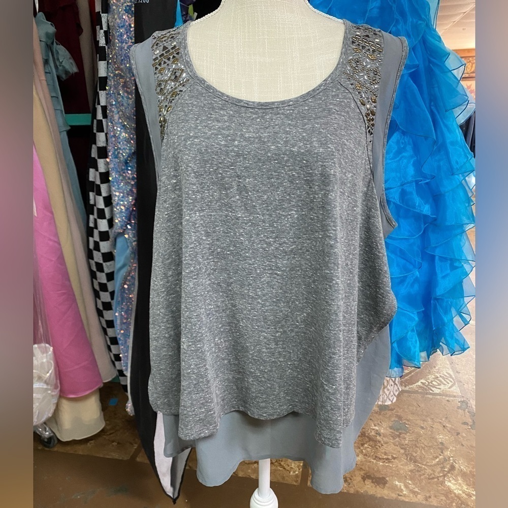 Eyeshadow size 1X gray sleeveless tank with‎ studded details soft stretch casual